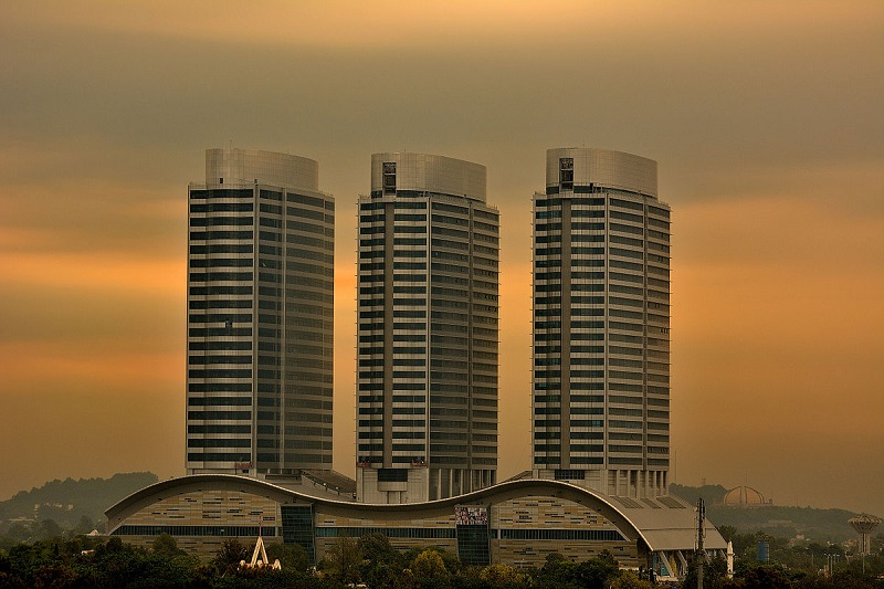 Tallest Buildings in Pakistan Post Image of Centaurus Mall Islamabad